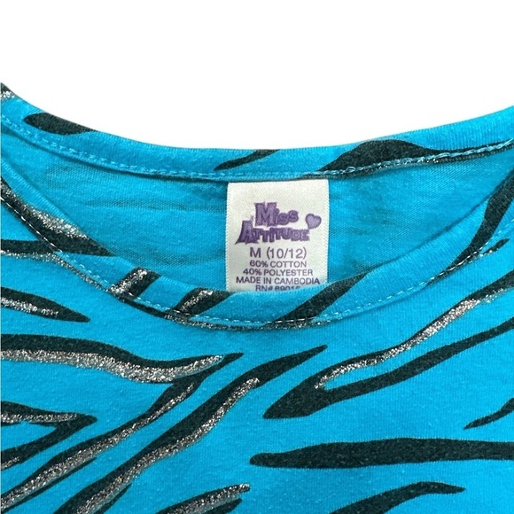 Miss Attitude - EC - Long Sleeve Zebra with Metallic Print - Picture 3 of 3